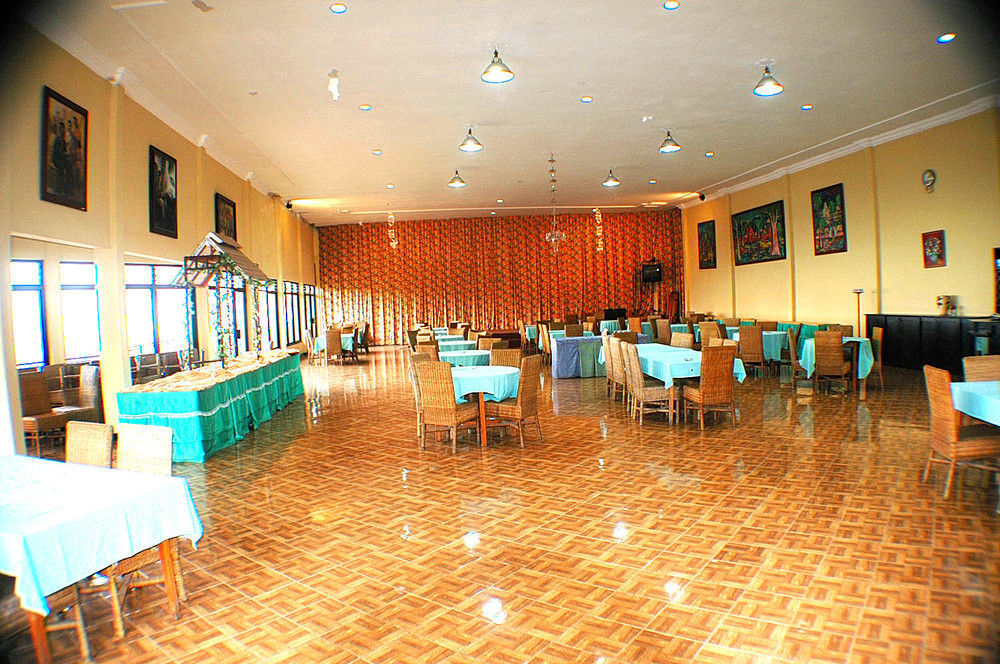 Foresta Inn Family Resort Prigen 外观 照片