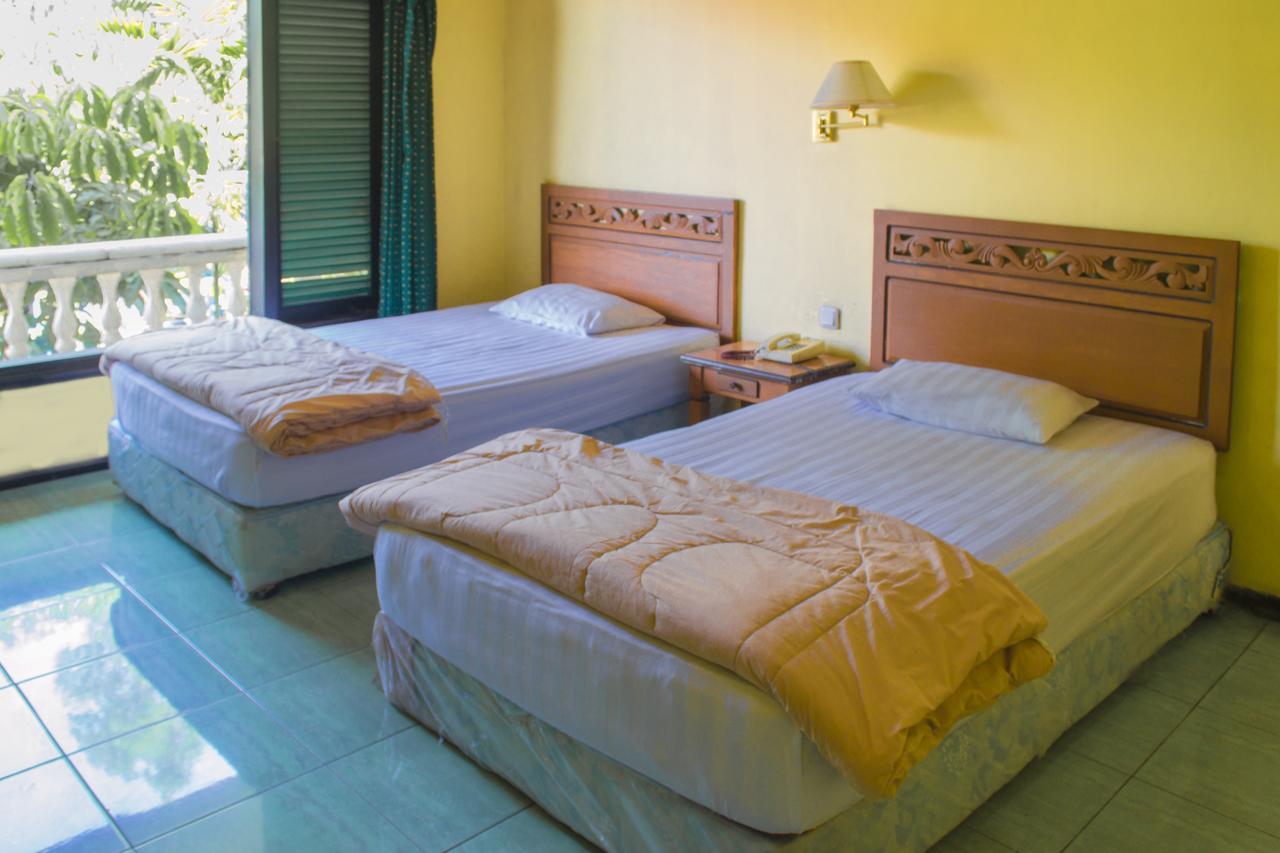 Foresta Inn Family Resort Prigen 外观 照片