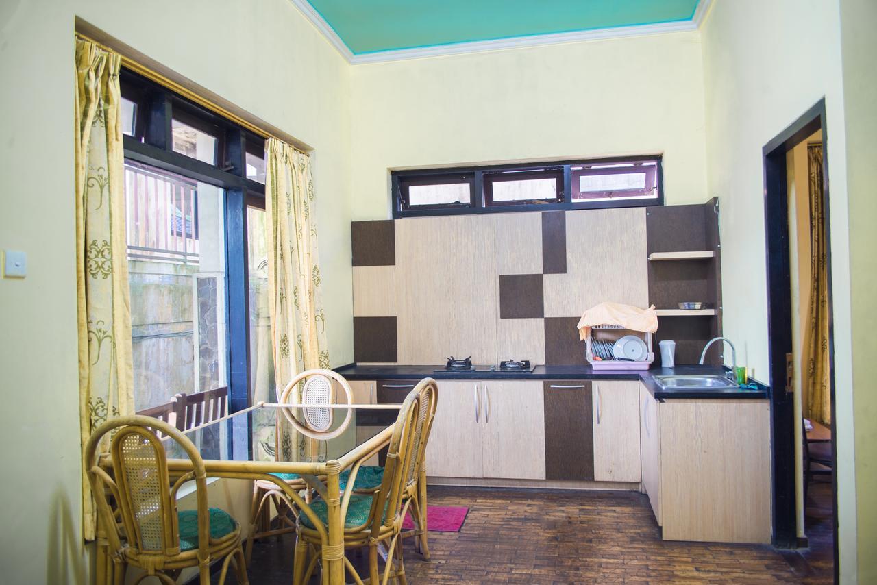 Foresta Inn Family Resort Prigen 外观 照片