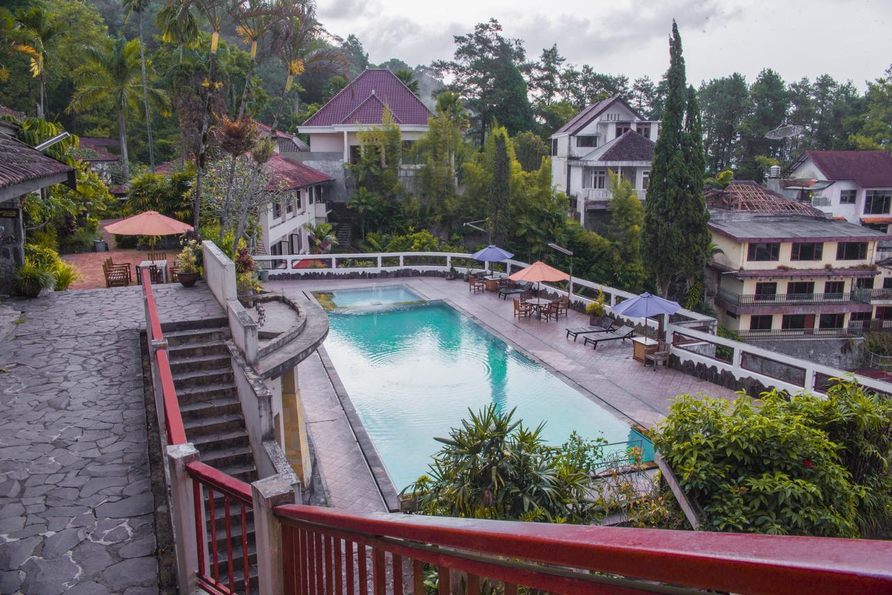 Foresta Inn Family Resort Prigen 外观 照片