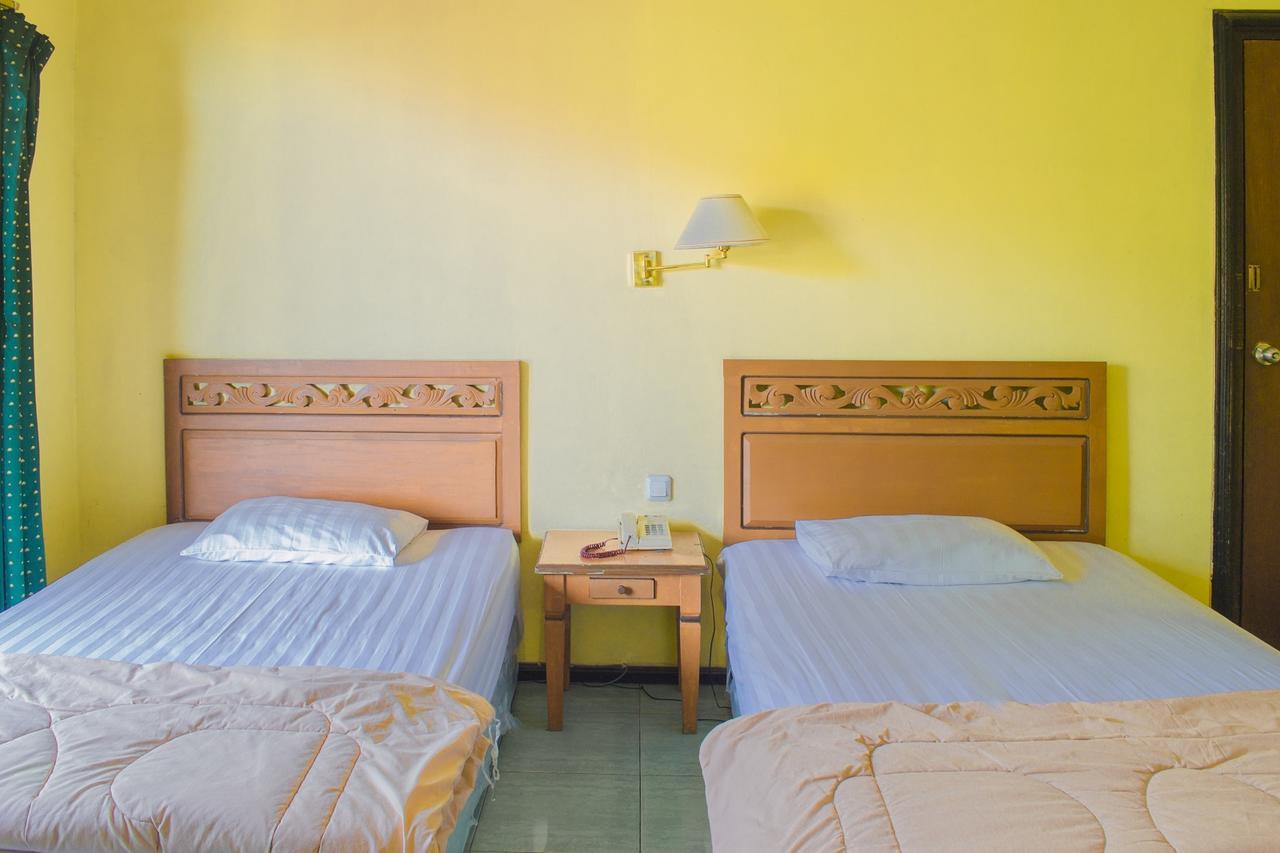 Foresta Inn Family Resort Prigen 外观 照片
