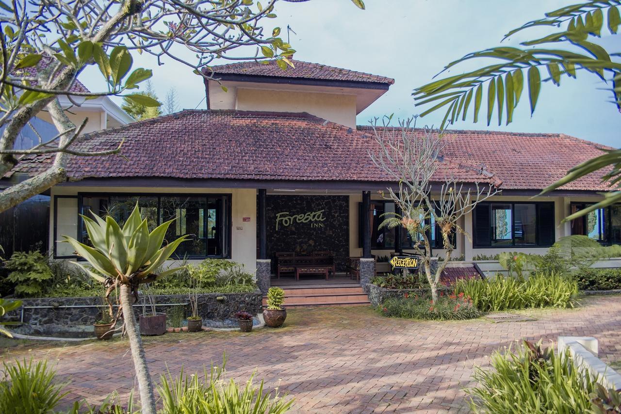 Foresta Inn Family Resort Prigen 外观 照片